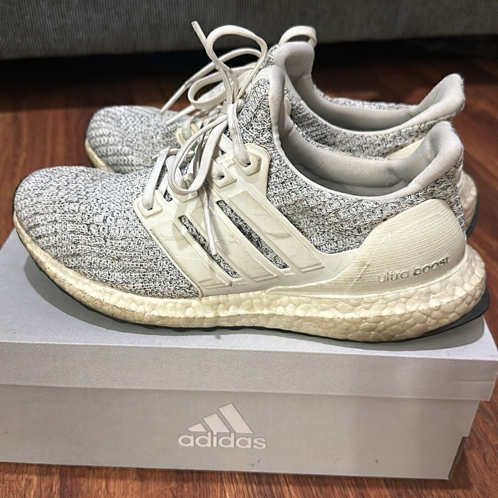 Adidas Ultra Boost size 6.5 - Picture 3 of 9